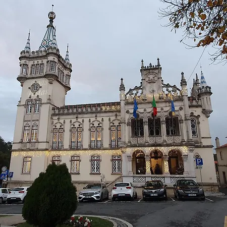 Of Charm With Garden In Center Apartamento Sintra