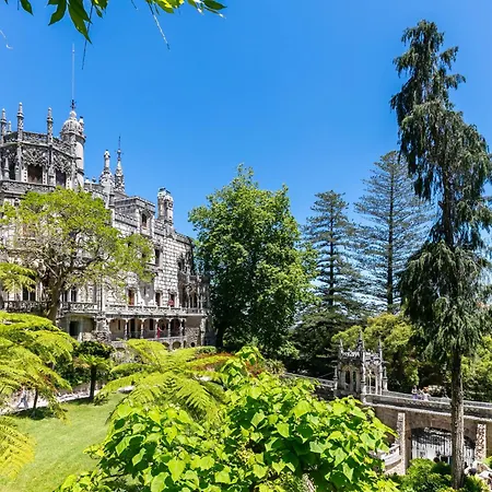 Of Charm With Garden In Center Sintra